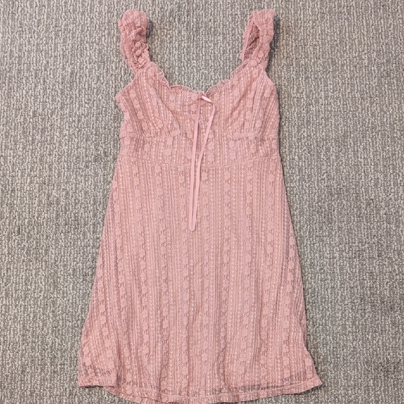 No Boundaries Pink Lace Top - Picture 1 of 2